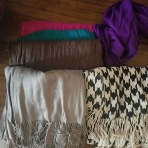 Set of pashmina scarves.